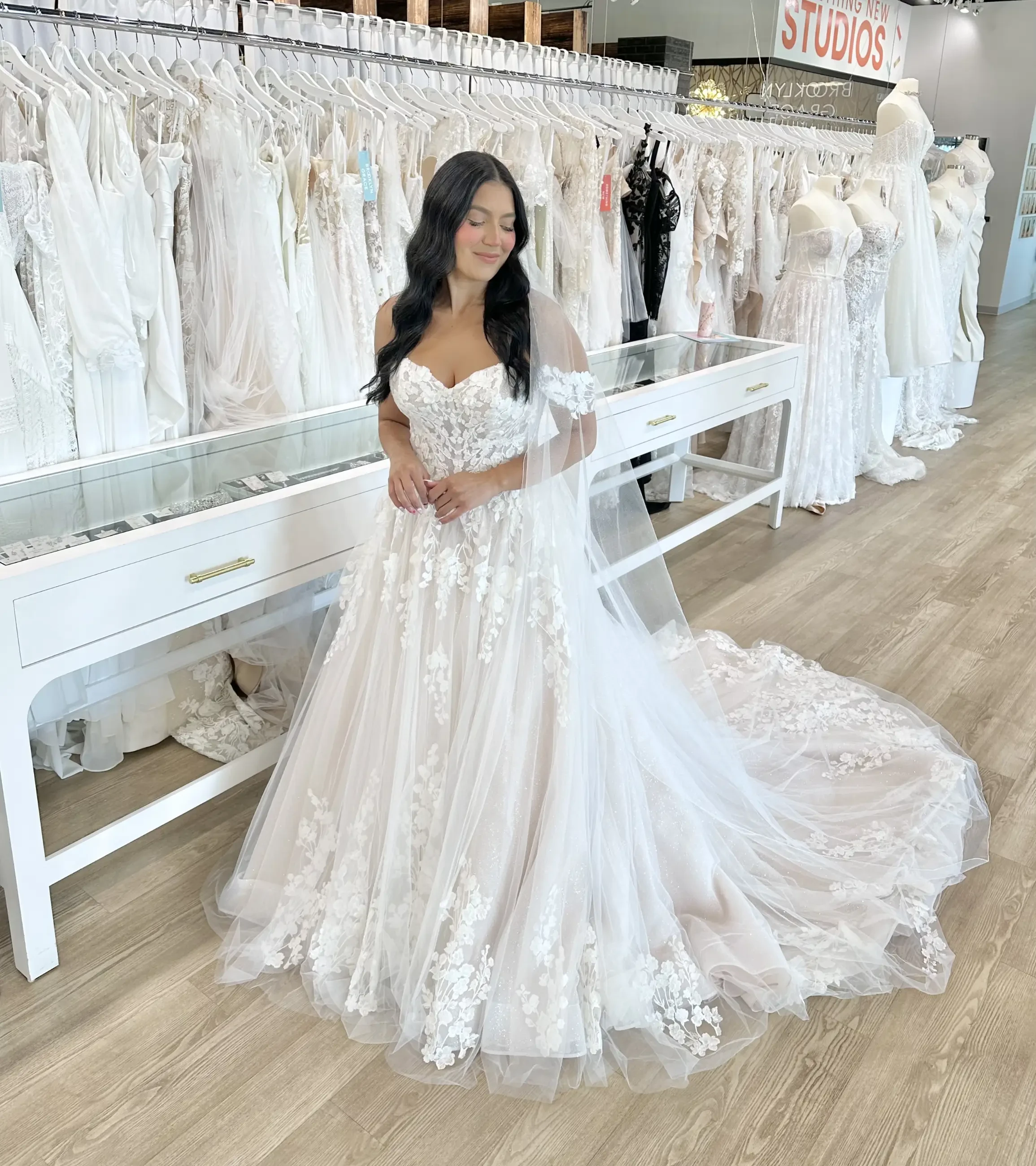 Essense of Australia Trunk Show Main Image