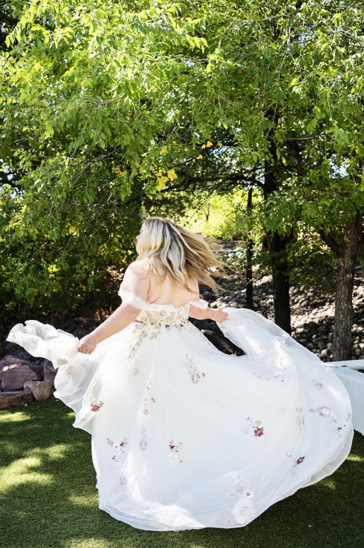 Brooklyn Grace Style #Sophia Backface Thumbnail Image
