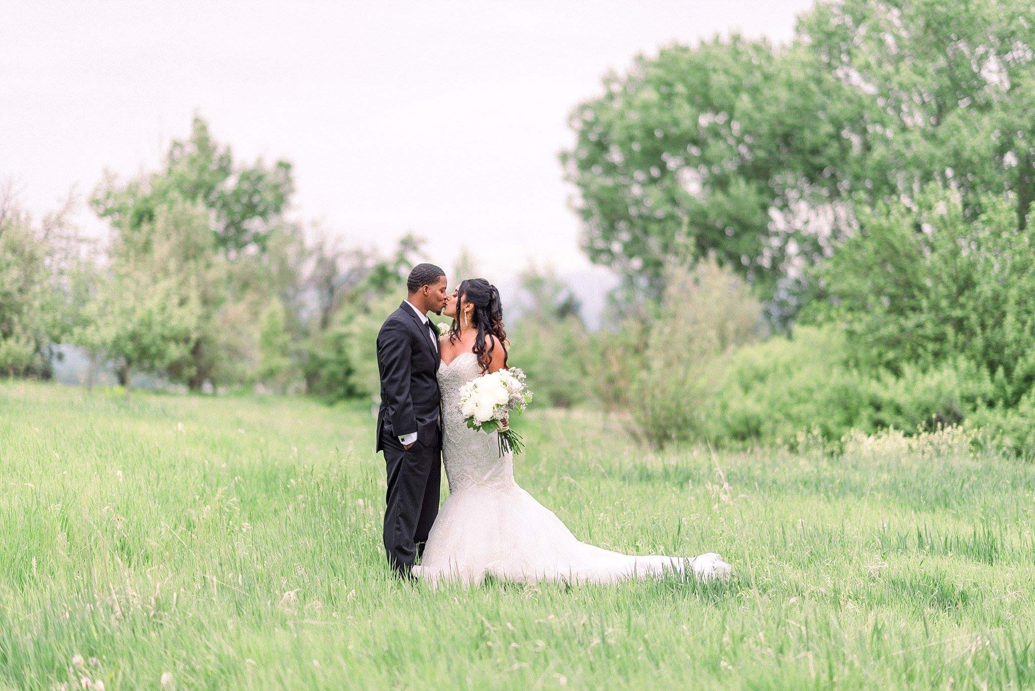 Morena & DeVhan. Desktop Image